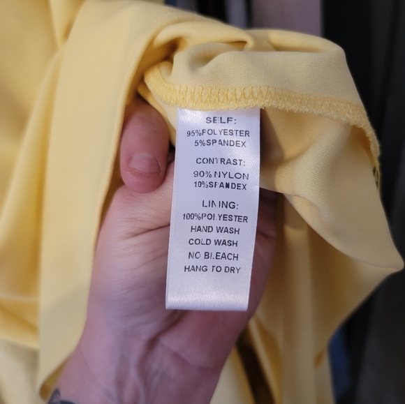 Fashion nova dress - Picture 5 of 5